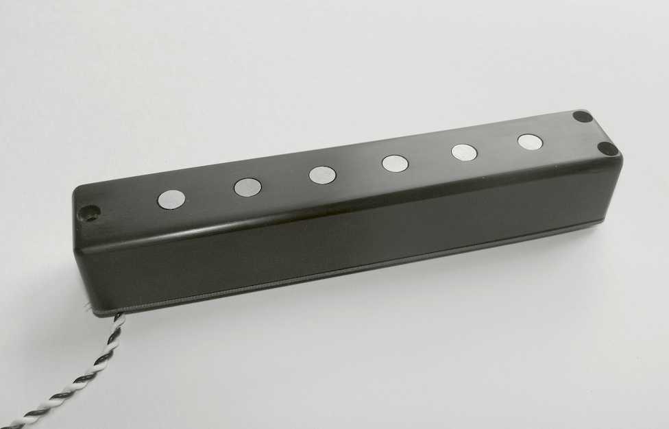 Aero Y6ae Type 4A - Bk Plastic Cover